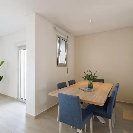 Serene Horizon - By Sch - D דירה